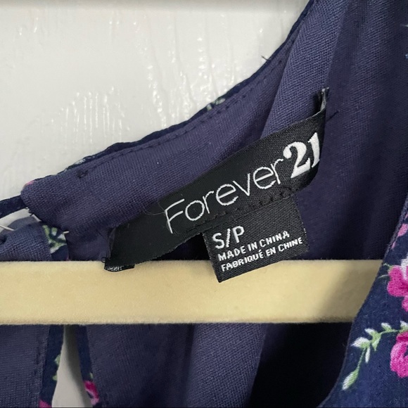 Forever 21 Floral 3/4 Quarter Sleeve MIDI Dress - Picture 2 of 4